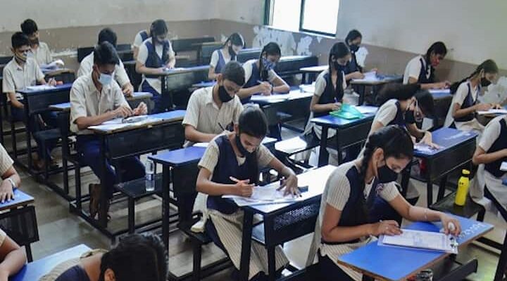 CBSE To Conduct 10th Board Exam 2024 From February 15 To March 13 - Check Date Sheet Here