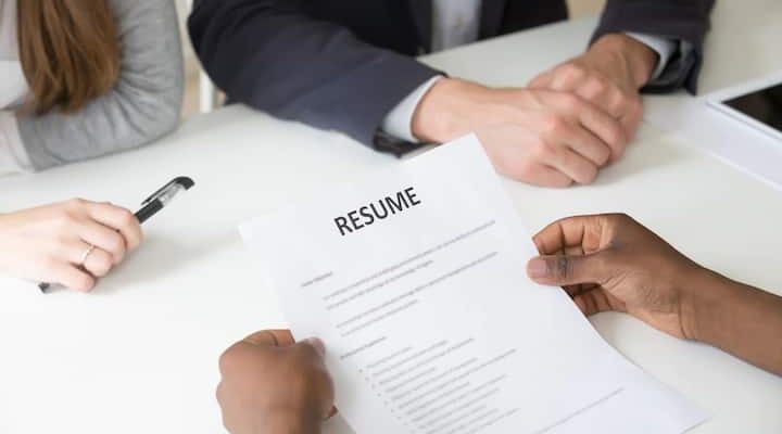 Resume Writing: How to Make a Resume for Today's Job Market? Here Are Some Tips